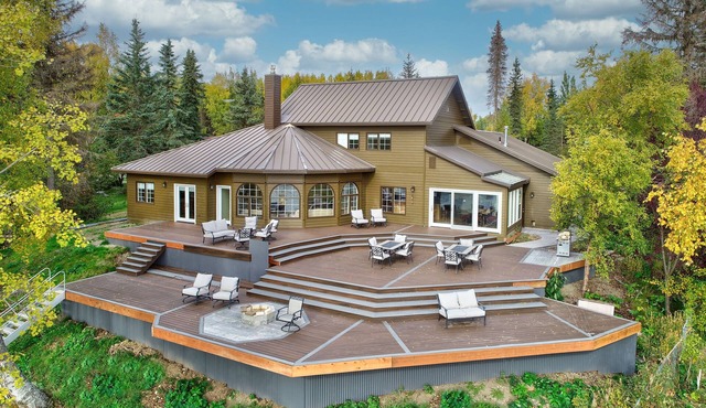 Spectacular Home on the Kenai River in Soldotna