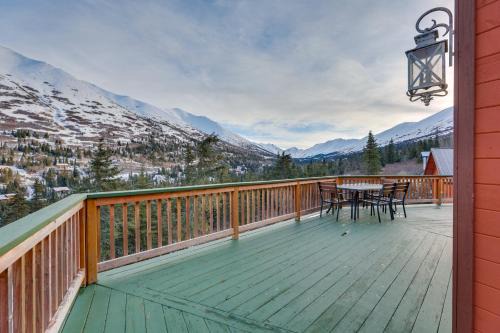 Stunning Alaskan Getaway w/River & Mtn Views in Eagle River