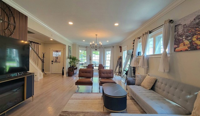 Stylish Modern ATL Home, Perfect Location!