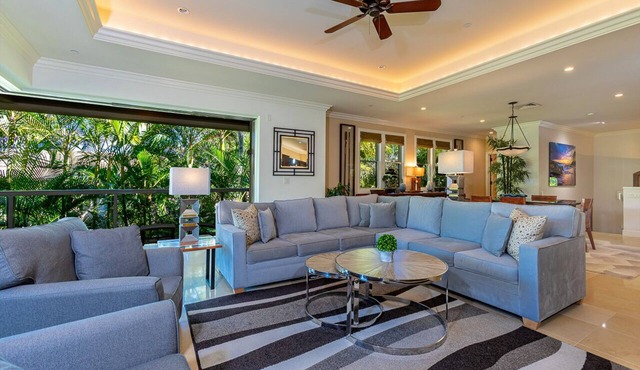 Summer Deal Wailea Beach Villa with Resort Pool and Hot Tubs