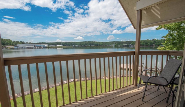 Sunny Days at beautiful Lake Martin!