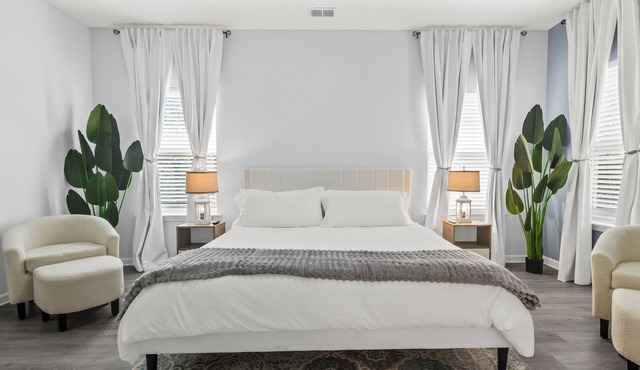 Swing by the HEART of Gainesville to relax & more