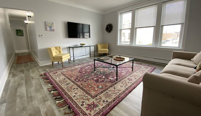 Taste of Provence-Extended Stay, W/D&DW, 2BR, Pets in Forest Park