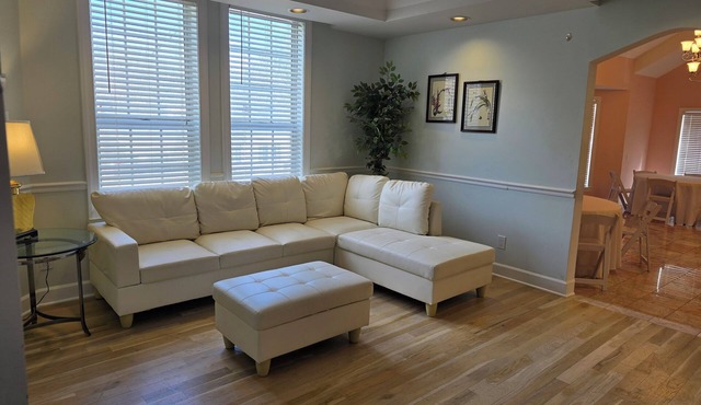 THE BIG HOUSE ~ With 620 sq ft EVENT SPACE ~ (view on YouTube "The Big House") in Nashville
