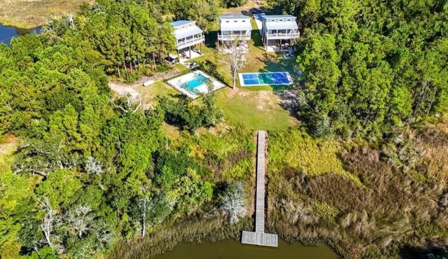The Clermont at Clermont Bay