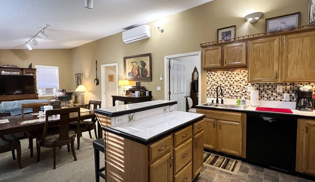 The Dose - 2BD/2BA Roommate Style Apartment - Near Lake Tobesofkee