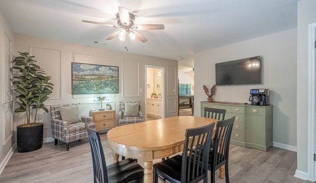 The Hunt Club-Near GSU, Pool Table, Fenced yard