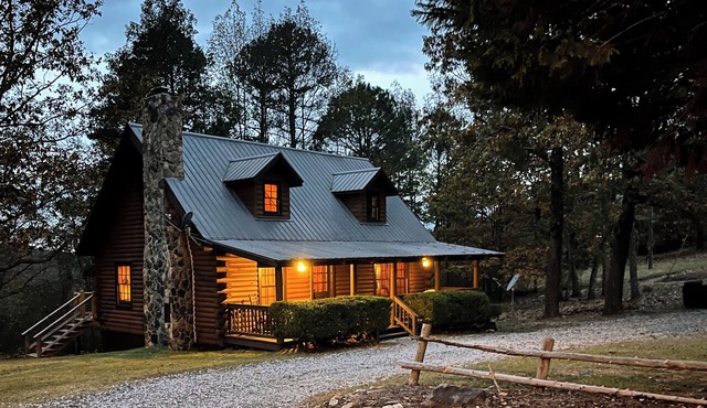 The Roosevelt - Close to Mountainside pool!