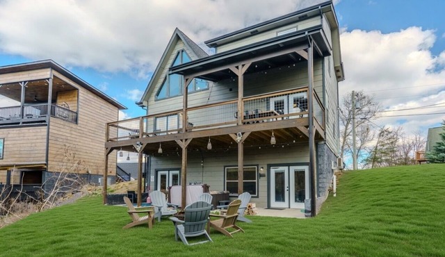 The Smokies Dream Lodge – Indoor Pool+Hot Tub & Epic Fun!