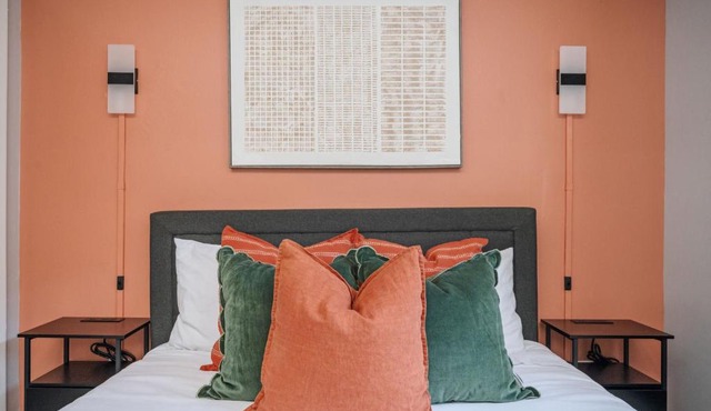 The Traveler's Retreat, 5 mins to airport and 15 mins to downtown