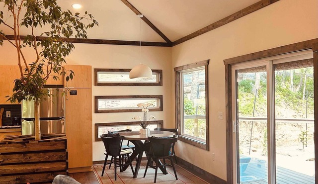 Tranquil Hideaway | Romantic Spa Retreat with Hot Tub, Cold Plunge and Sauna in Denniston