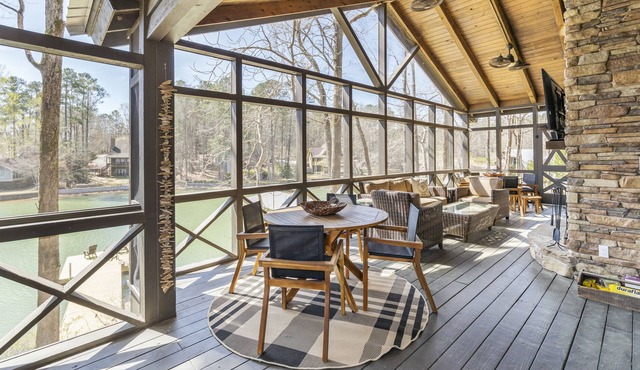 True Lake Luxury Meets Outdoor Paradise