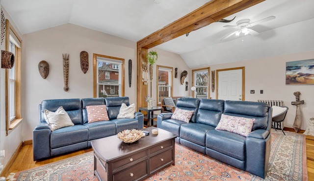 tWhimsical 2BR Apt Near Downtown Wallingford w Pet-Friendly Yard & Parking in Wallingford