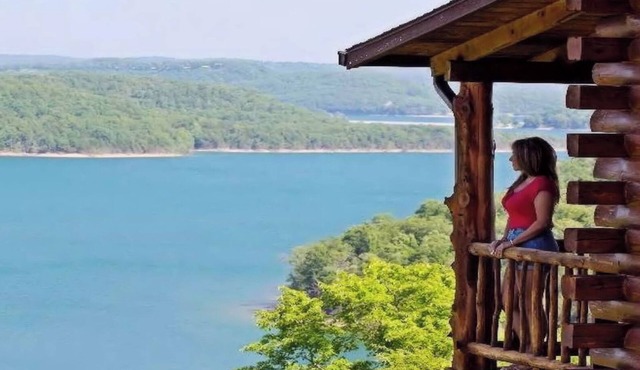 Two Story Beaver Lake Cabin, Mountain Top lakeview with dock & SPECTACULAR VIEW! in Eureka Springs