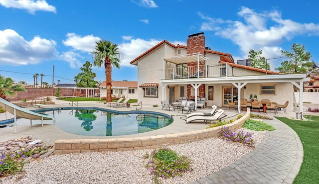 Ultimate VEGAS home 5BR/4BA 3860sf- Pool & Casita in Las Vegas