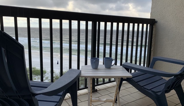 Updated Condo in Midrise Building. Directly On Beach. Beautiful View!