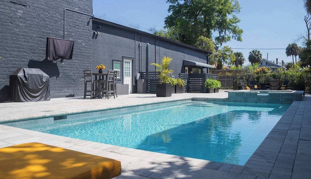 Urban Oasis - A Newly Renovated 4BR Dream!