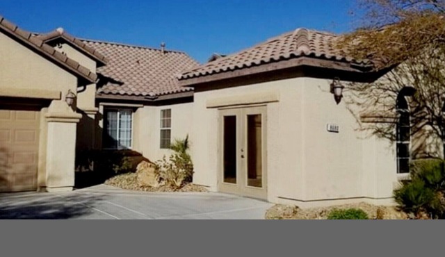 Vacation Home W/ Pool 15 mins away from Las Vegas Strip
