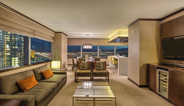 Vdara's Biggest Penthouse! 2 BR/Stunning 270° Strip Views! Sleeps 7! 45th Floor