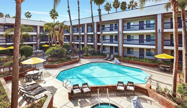 Vibrant Orange Stay w/Pool & Breakfast | Anaheim GardenWalk — 3.5 miles in Orange