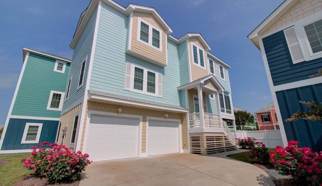Warm Waters Oasis at Devonshire Place in Kill Devil Hills