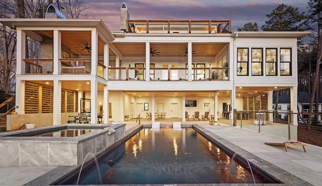 Waterfront Estate + Dock + Pool | Game Room | Sleeps 16 | Southern Belle Estate