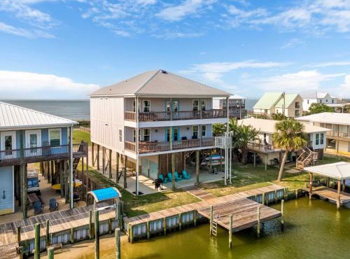 Waterfront home with private grill dock and washer & dryer