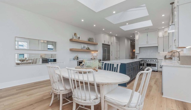 Wavewatcher's Retreat - Luxury Oceanfront Living in Wrightsville Beach