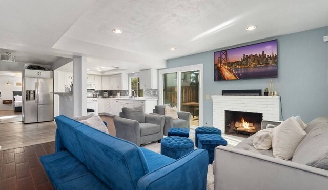 Welcome to Heidi House – Main Residence, a spacious 4-bedroom home designed for both short and extended stays in Redlands. With a dedicated office, fast Wi-Fi, a fully equipped kitchen, and a private backyard, this home is ideal for families. in Redlands