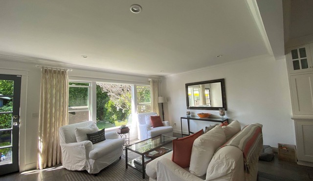 Westside LA home by beach w/private serene yard. in Los Angeles