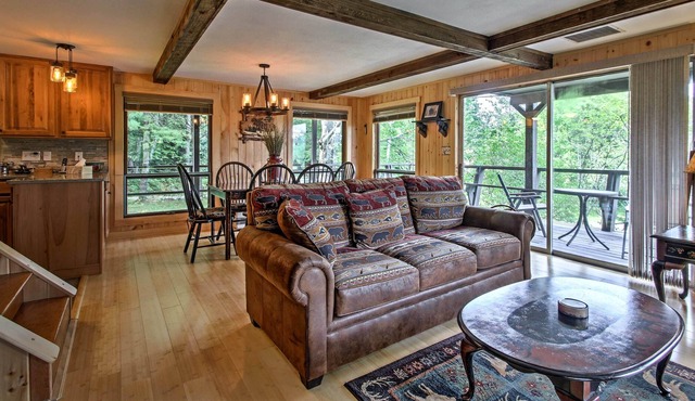 White Mountains Cottage w/ Mountain & Lake Views! in Woodsville
