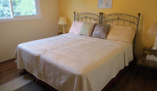 Wild Rose Bed & Breakfast in Saskatoon