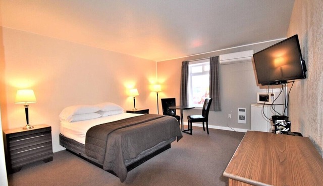 Willowbend Hotel in Maple Creek