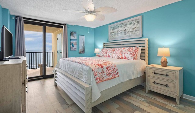 Wind Drift 703 SE Gulf-Front Boater's Paradise