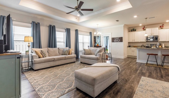 Your Dream Comfy Home 4BR 2BA