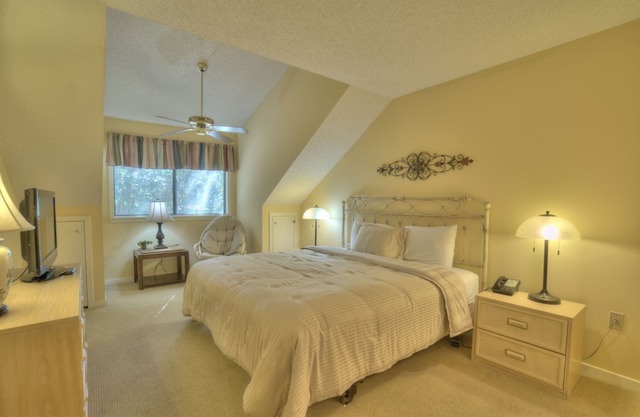 Fabulous Accommodations + Washer/Dryer! in Myrtle Beach