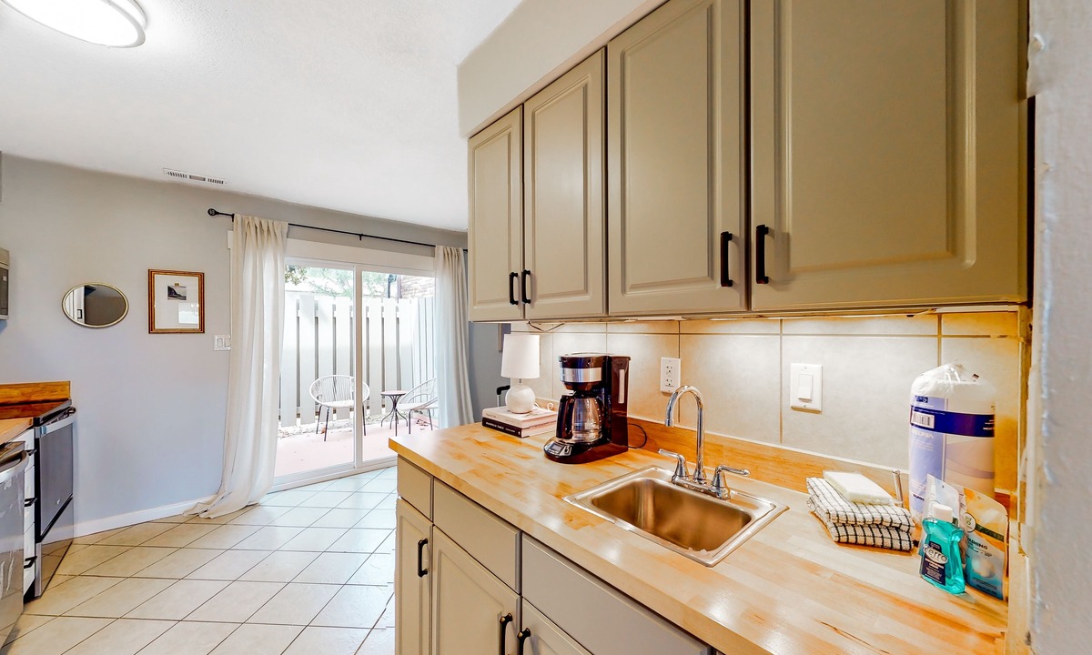 Perdido Bay Villas House | Inviting home with golf course views, near the beach & dining