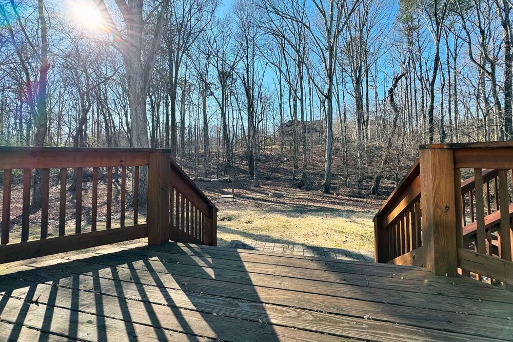Powder Springs House | Cozy Retreat! Your Home away from home in Powder Springs