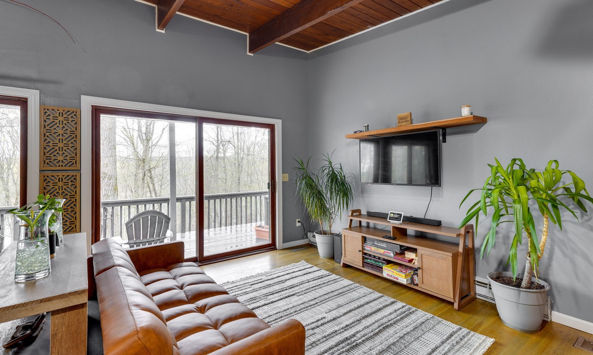 Delevan Cabin | 'Alpine House' Modern Delevan Cabin on 2 Acres