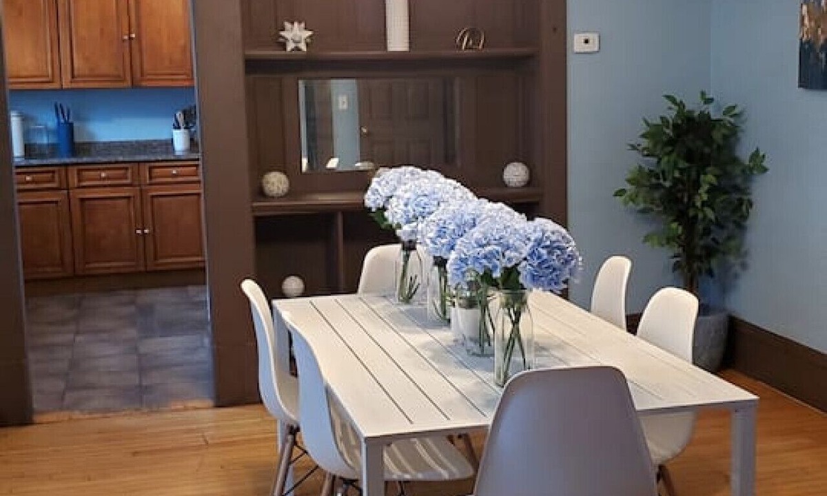 Downtown Minneapolis Apartment | Ana Maria del Azul DT Minneapolis US Bank Stadium