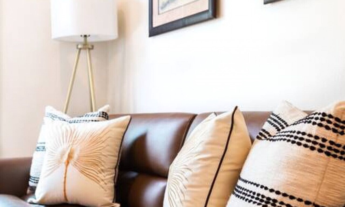 Coronado Apartment | Unit B - B Ave Bungalows · Large Beach Studio, 5 Min Walk to Coronado Beach!