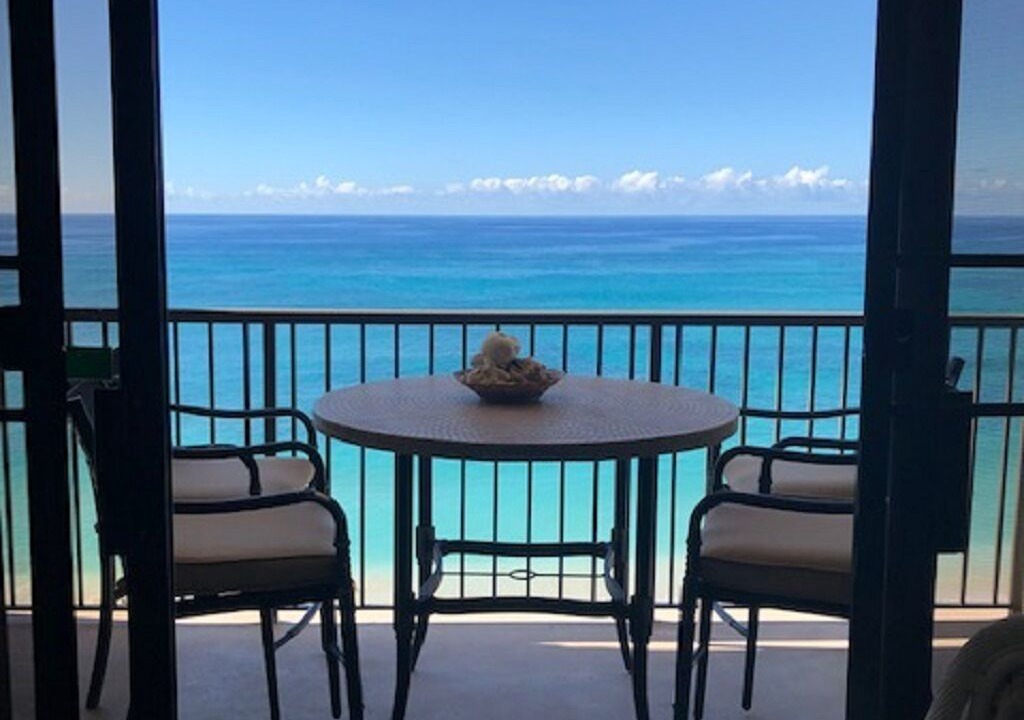 Makaha Condo | Hawaiian Prinicess one bedroom 1990/NUC-2240