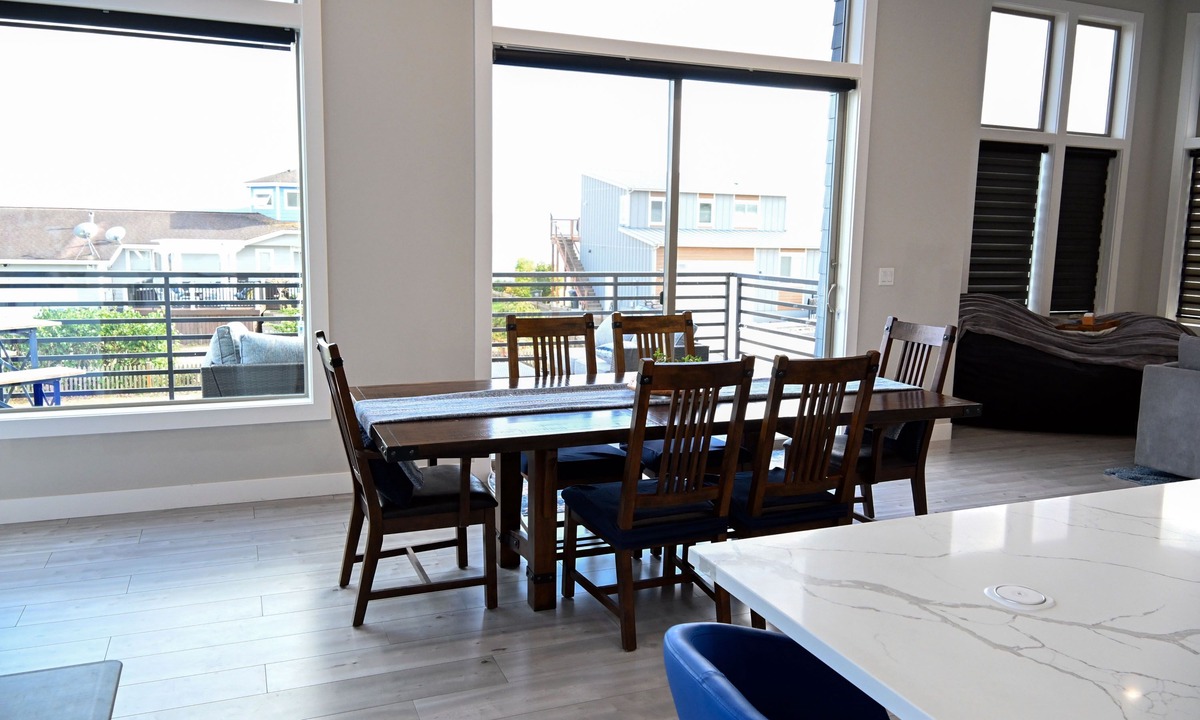 Ferndale House | Salish Sea Retreat Sunsets & Mtn views incl studio
