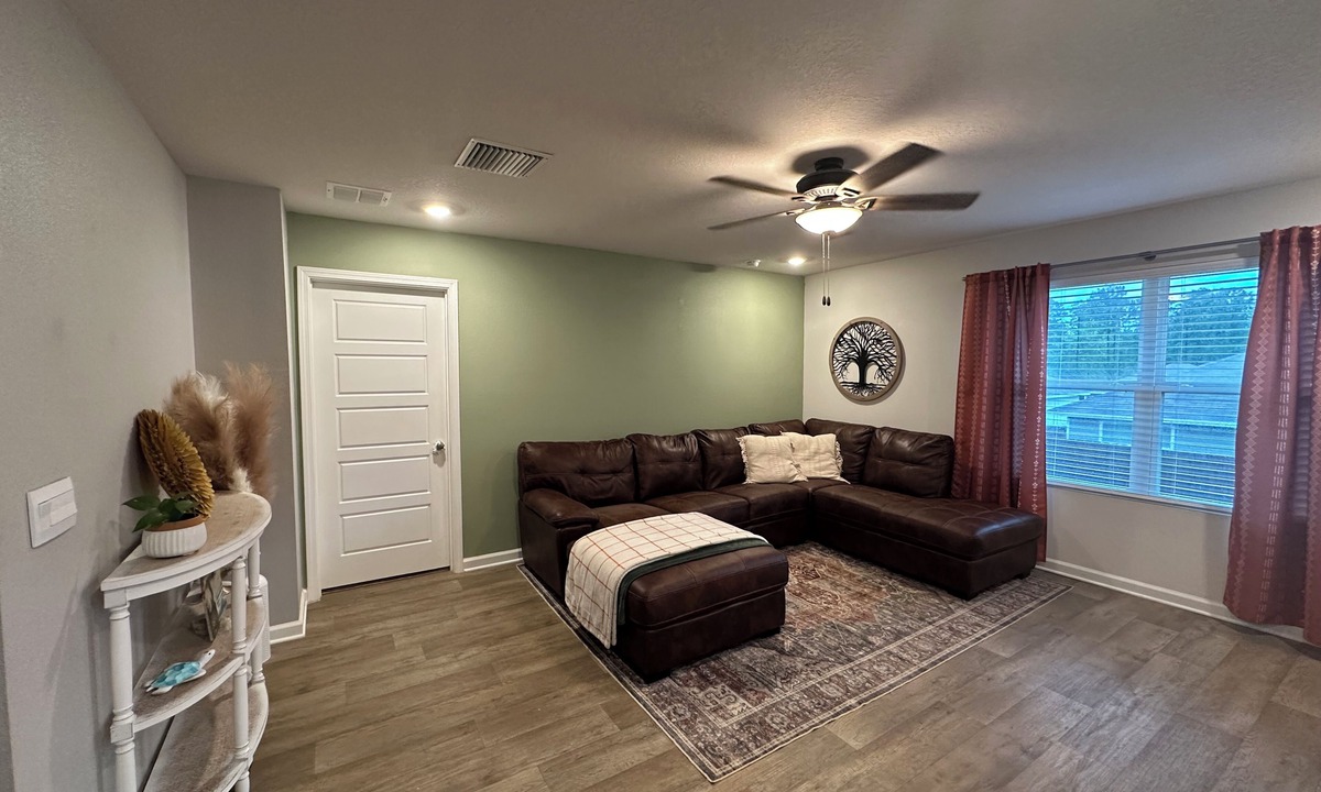 Northwest Pensacola House | Your cozy home away from home