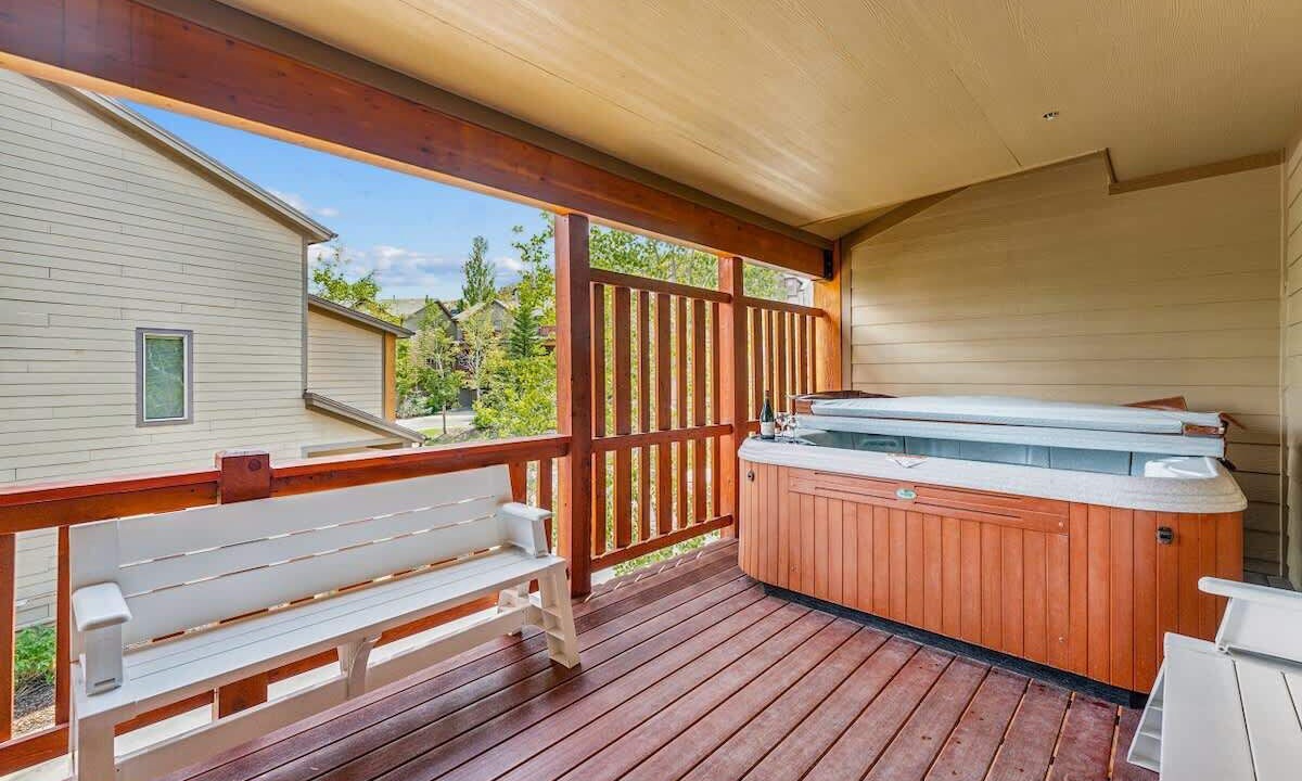 Bear Hollow Village House | 5 Bedroom 4 Bathroom, Hot Tub Minutes from Slopes