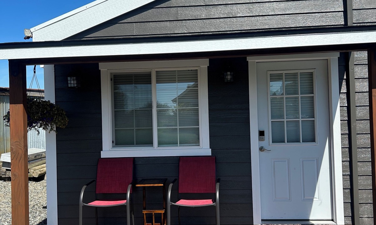Burlington Apartment | Hidden Gem! Our brand new space in the heart of Skagit Valley!