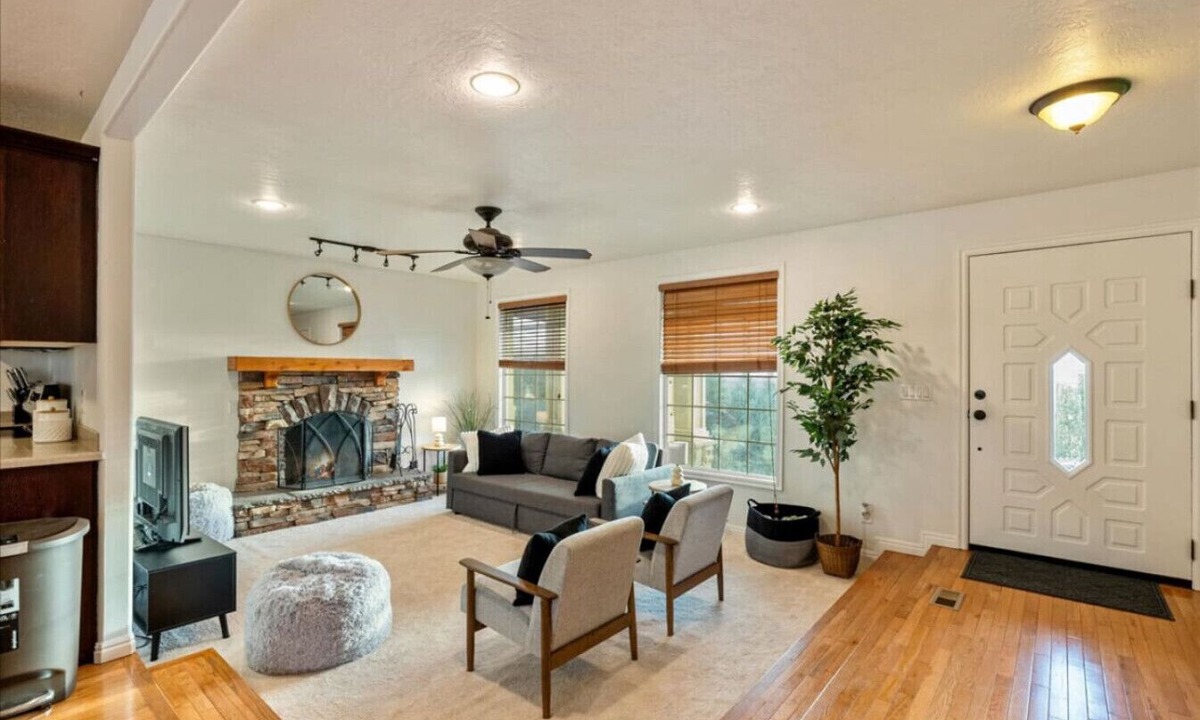 Cedar Hills House | Canyon Ridge Getaway | Arcade| View | Free Massage*
