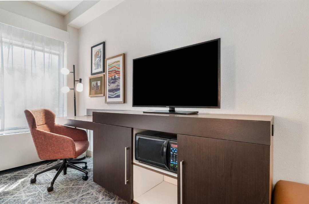 White River Junction Hotel | Hampton Inn White River Junction