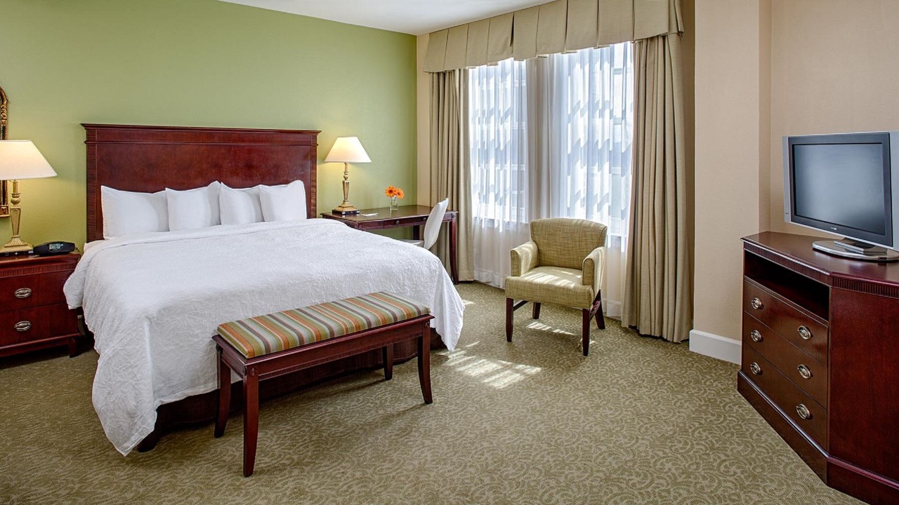 Photo of Bedroom in Central City