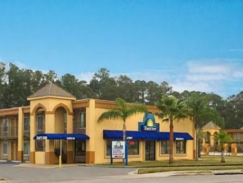 Photo of Buildings in Dock Junction